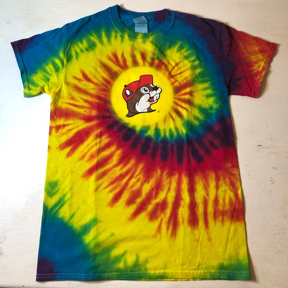 Buccees Tie-Dye Yellow/Red/Blue Logo T-Shirt, Small, like new,